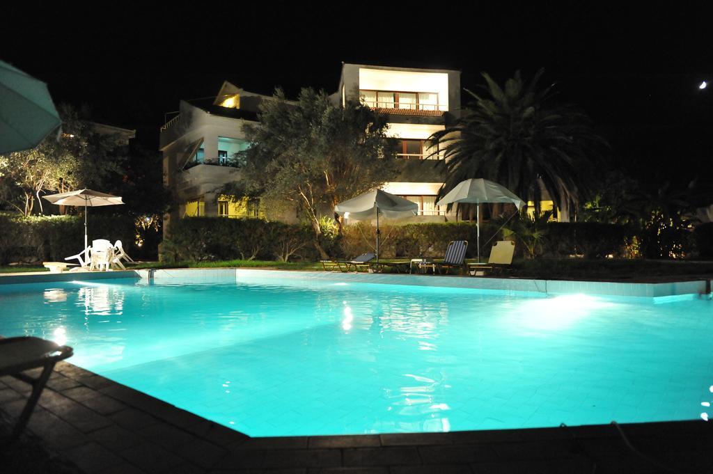Niki Hotel Apartments Ialysos  Exterior foto